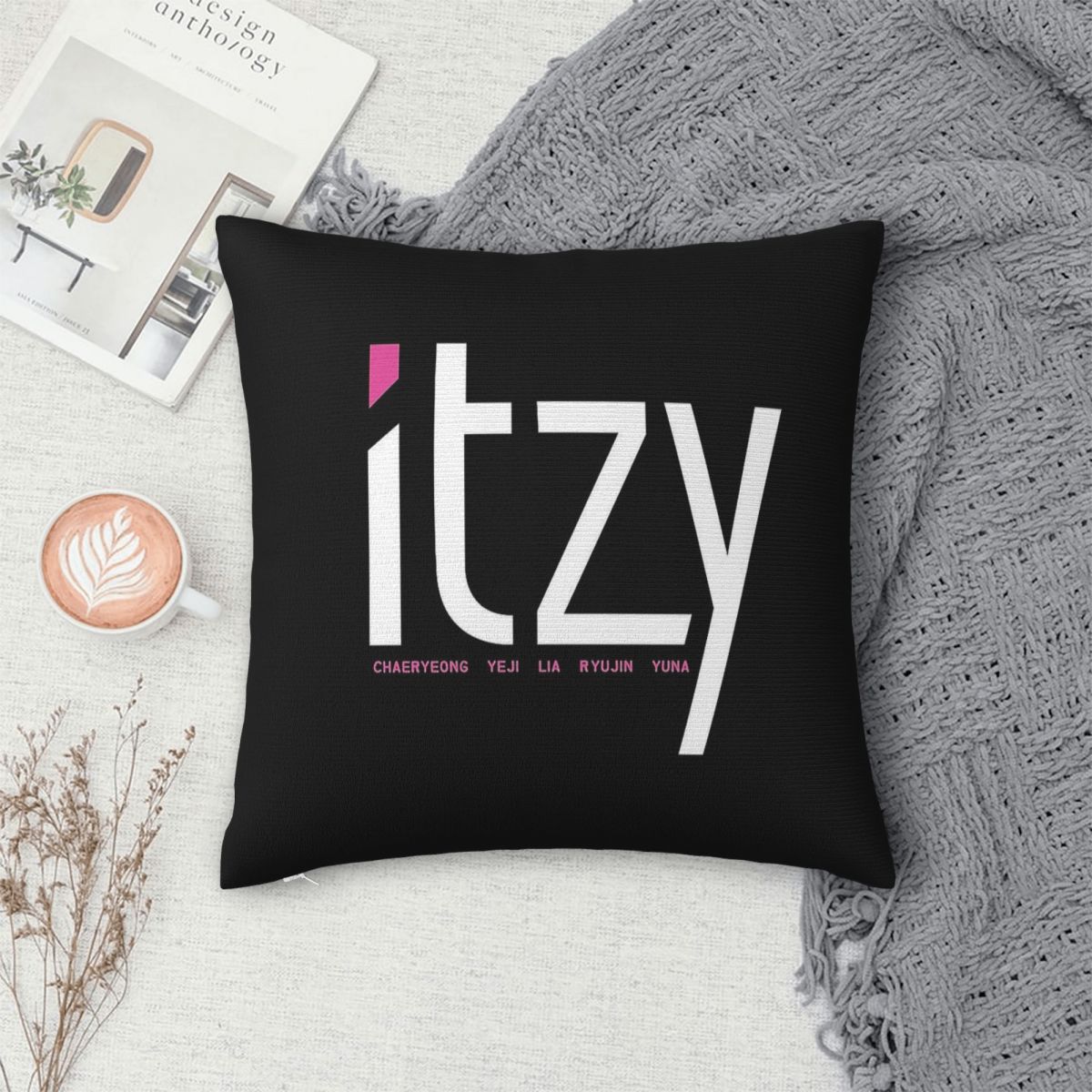 Itzy Band Dalla Dalla Square P - Home Decor Dallas review and price